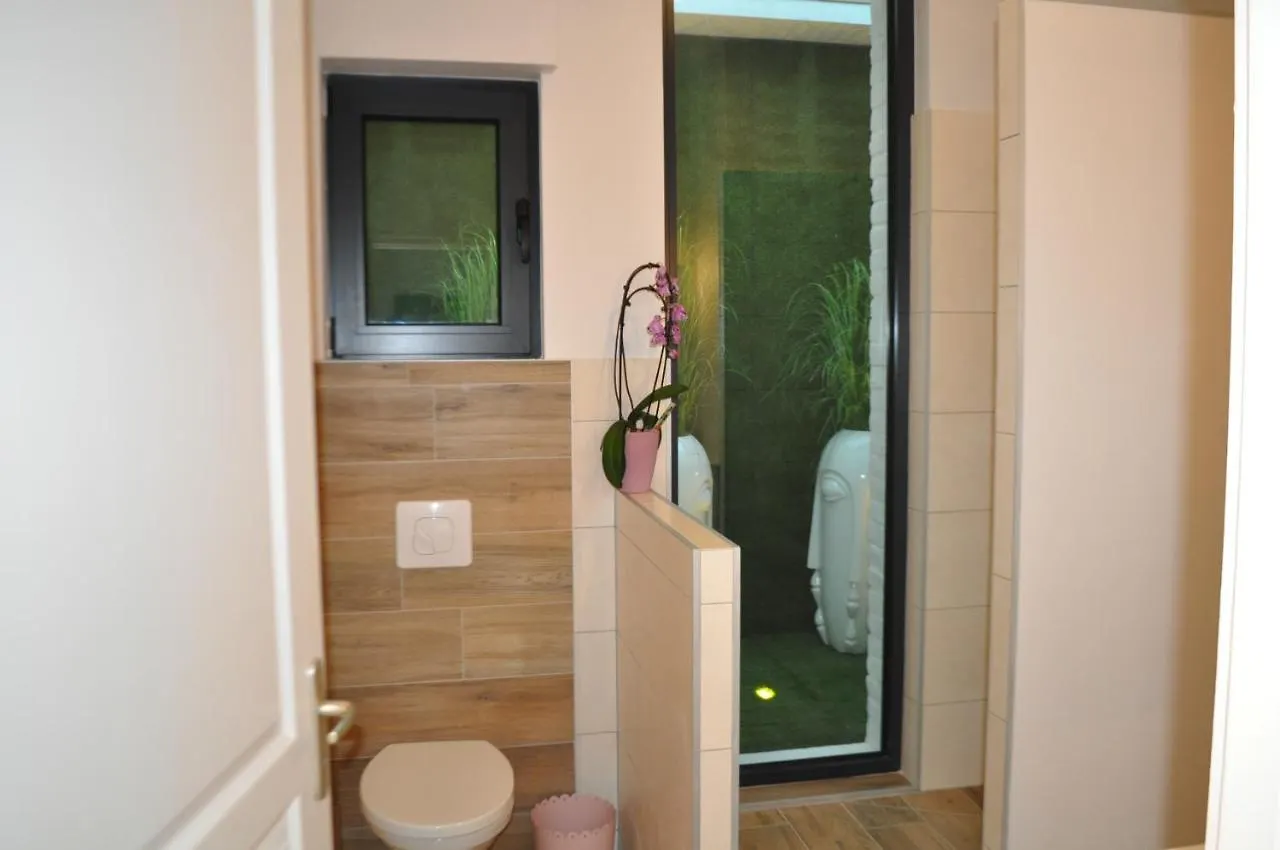 Au Coeur Du Jardin Aparthotel Lille