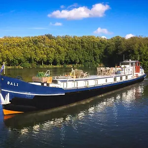Bateau Peniche Au Coeur De Bed & Breakfast